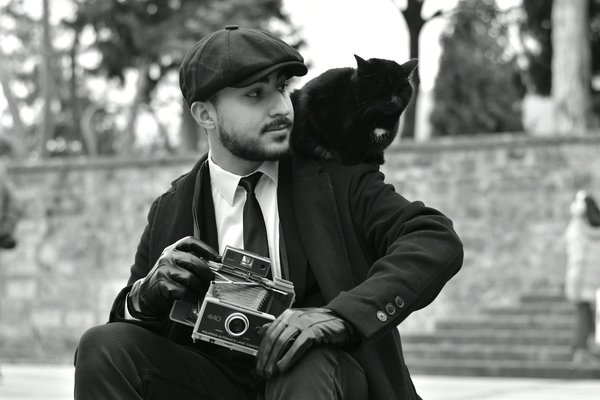 What Trends Are Currently Dominating the UK Women's Fashion Scene?